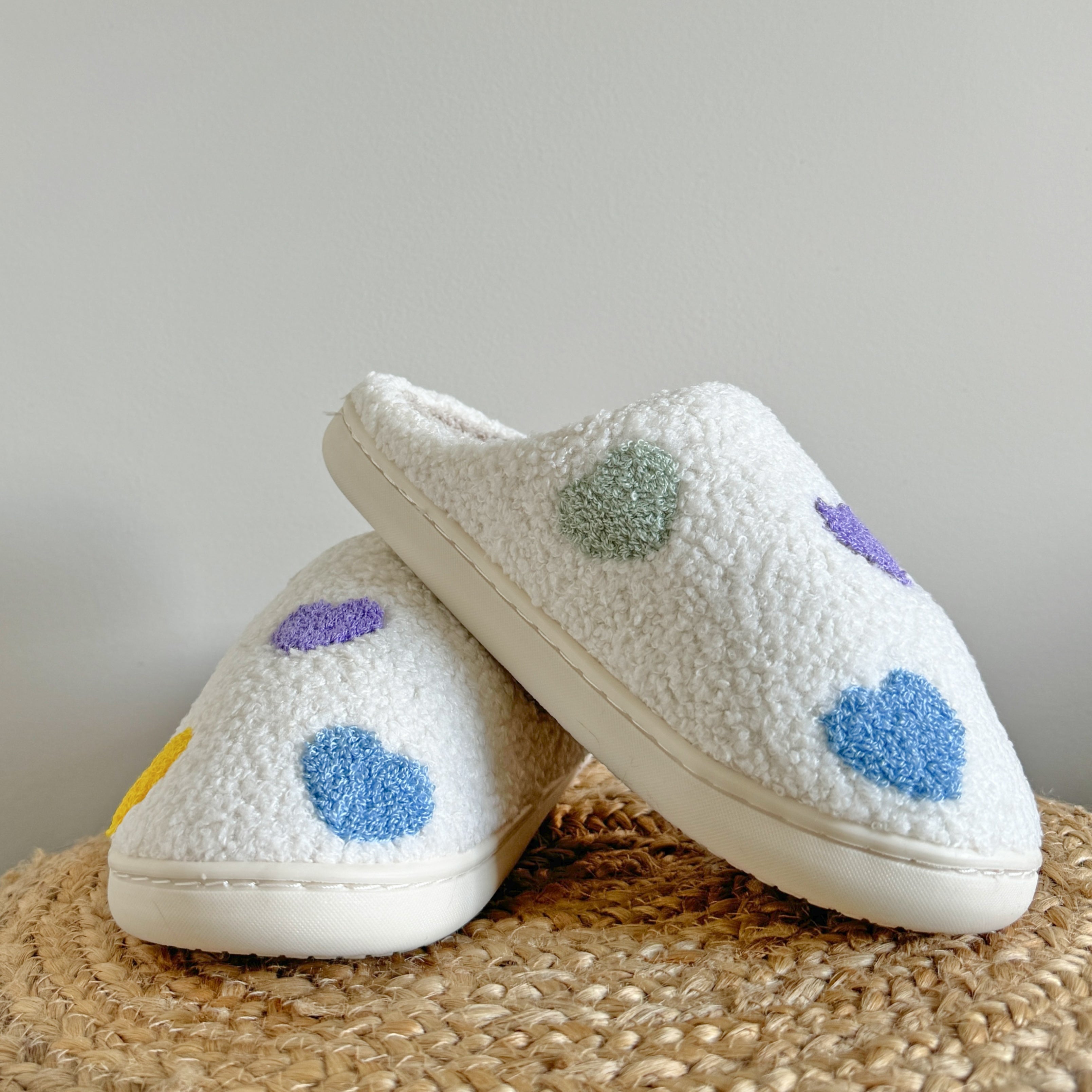 Maison-Blanche-Paris™ | Chaussons Cœurs Multicolores