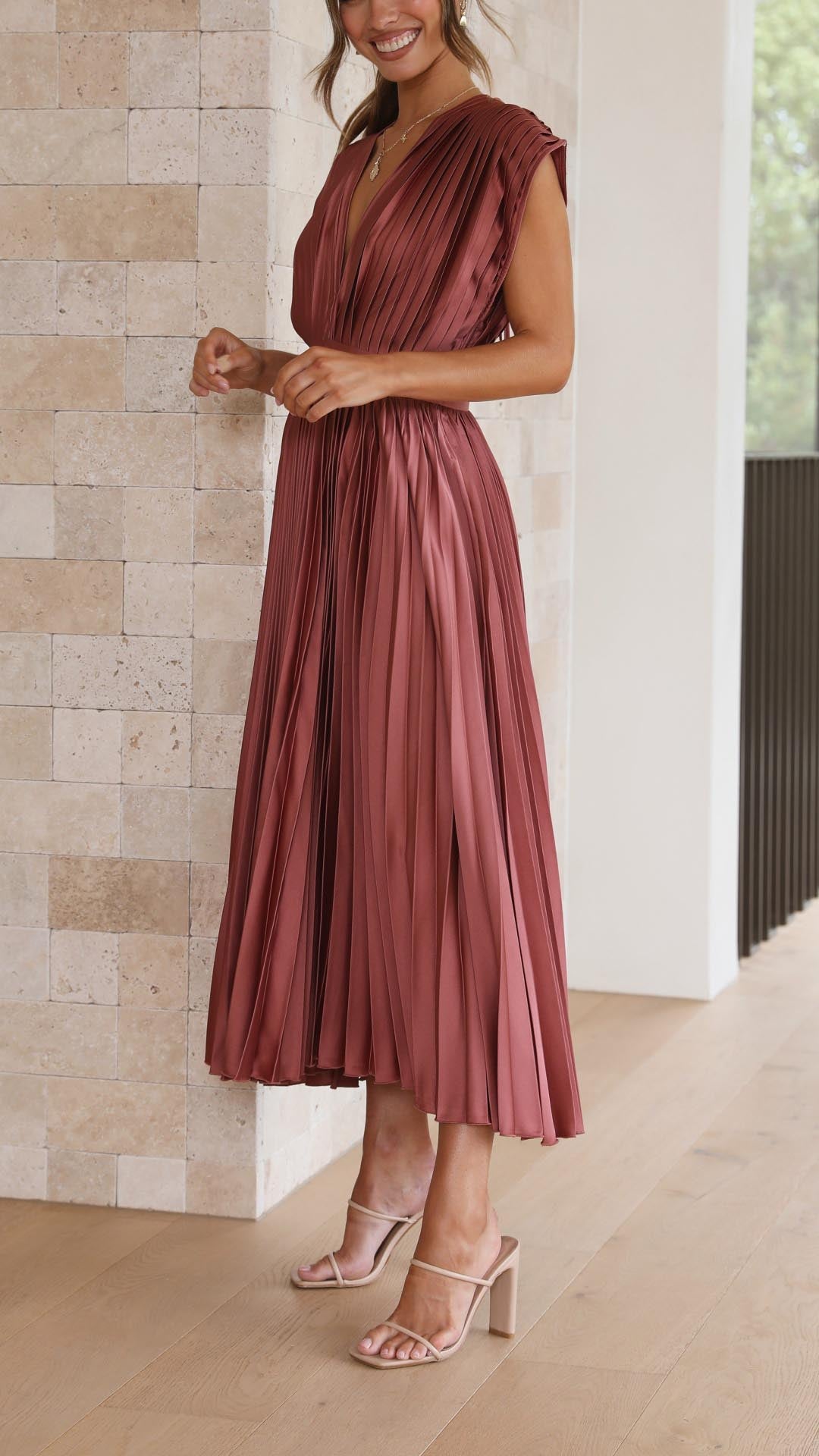 Maison-Blanche-Paris™ | Robe plissée élégante